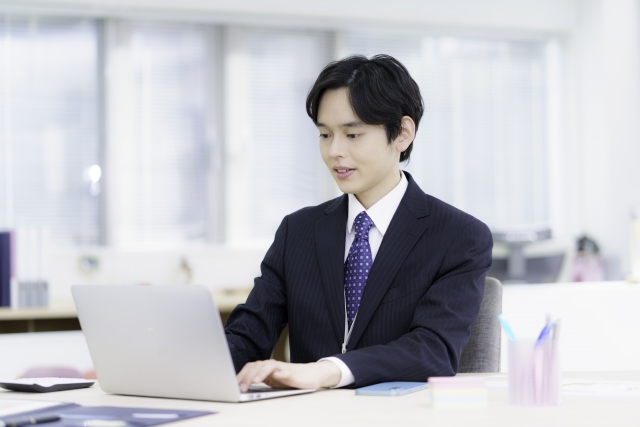未経験特許技術者｜理系の専門知識を知財へ｜国内出願から外国出願まで経験できる育成環境