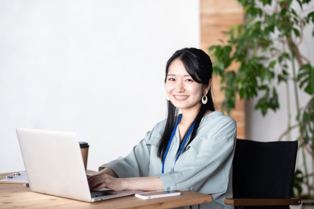 特許事務（国内・外国）｜英語を活かせる｜未経験歓迎
